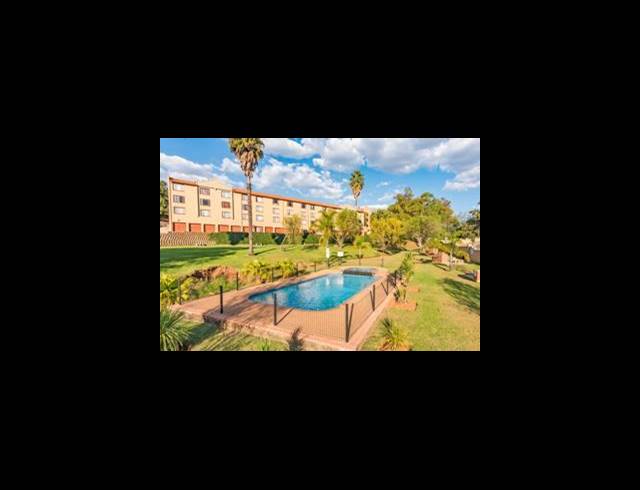 2 BEDROOM APARTMENT FOR SALE IN HELDERKRUIN EXT